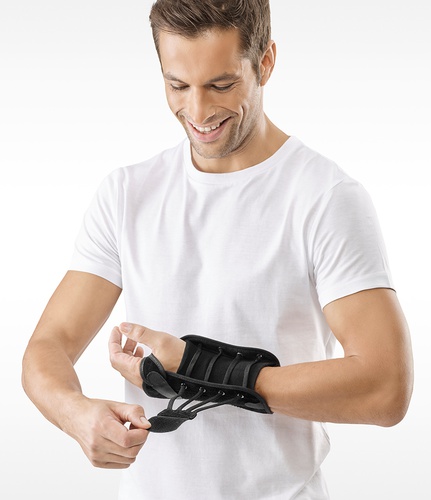Dynamics Lace-up Wrist Brace without Thumb Piece