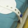 Harness of maintenance to the bed with magnetic lock