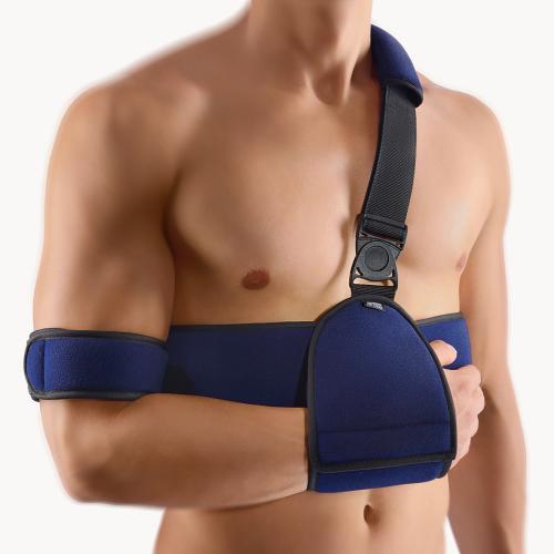 Shoulder/arm adduction brace for immobilisation of shoulder joint