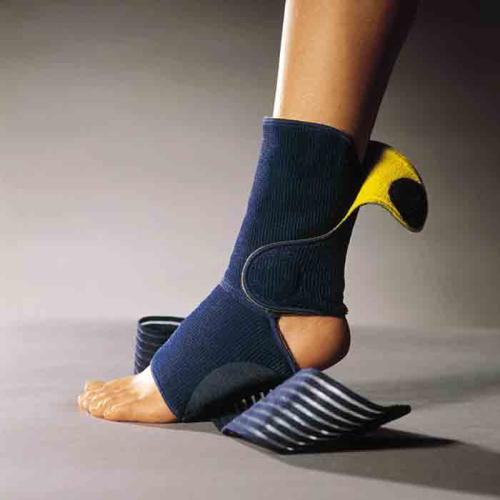 ANKLE BRACE WITH 8-SHAPED BANDAGE - 100% cotton on the skin